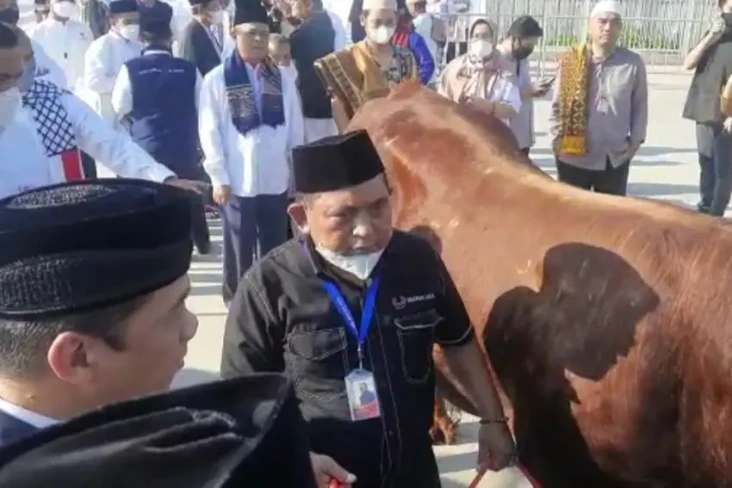 Tak Kalah dengan Anies,...