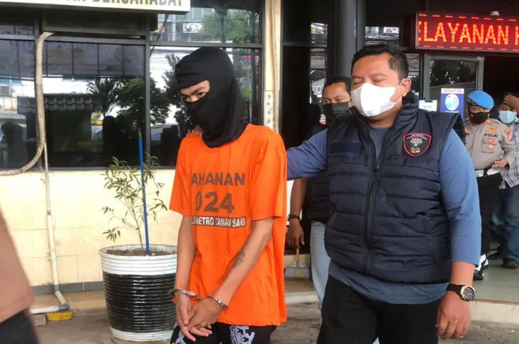 Bawa Kabur Duit Konsumen,...