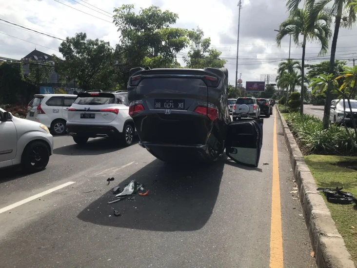 Kecelakaan Beruntun...
