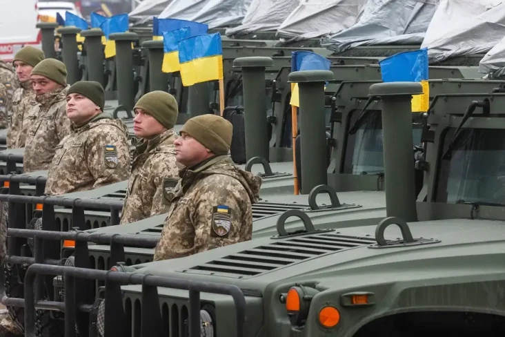 Ukraina: 1 Juta Tentara...