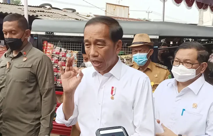 Jokowi Tegur Zulhas,...