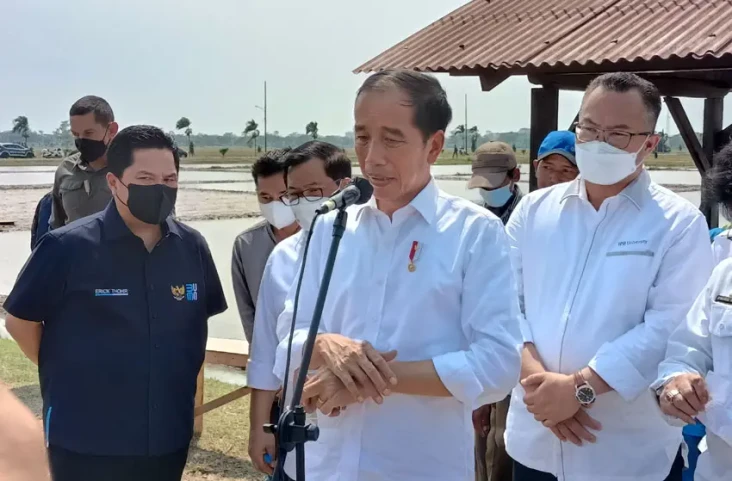 Jokowi Respons Baku...