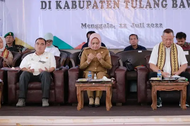Bupati Winarti Antusias...
