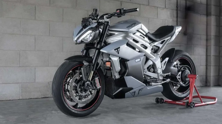 Lawan Ducati EV, Triumph...