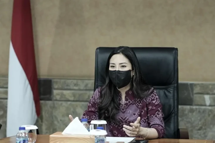 Angela Tanoesoedibjo...