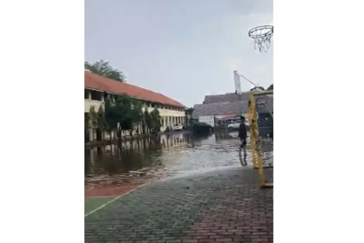 Parah! Hujan Deras,...