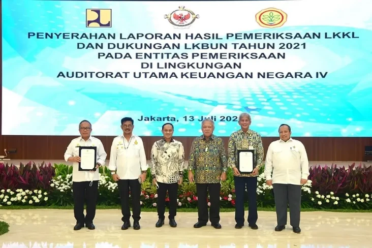 Serahkan LHP, Anggota...