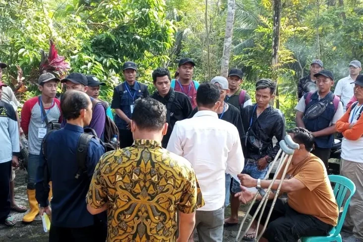 Warga Wadas Kontra Ikhlas...