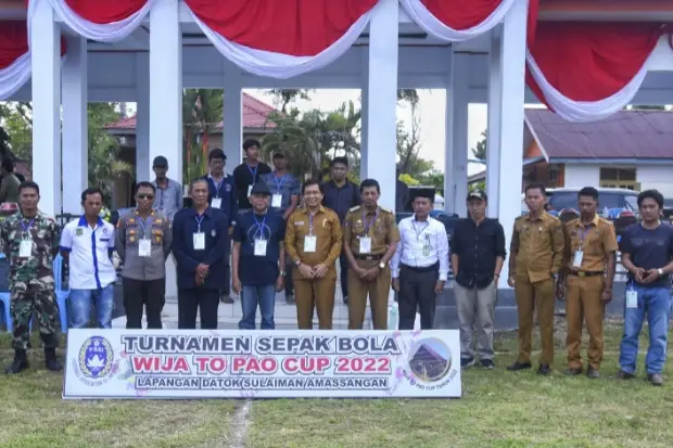 32 Tim Bersaing Jadi...
