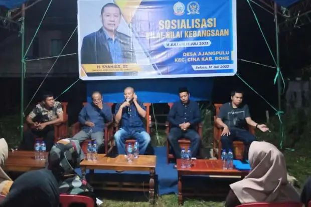 Legislator DPRD Sulsel...