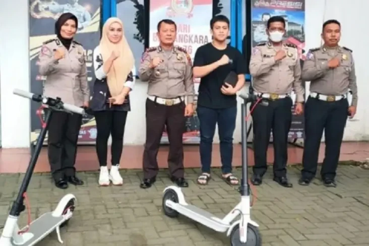 Polisi Larang Penggunaan...