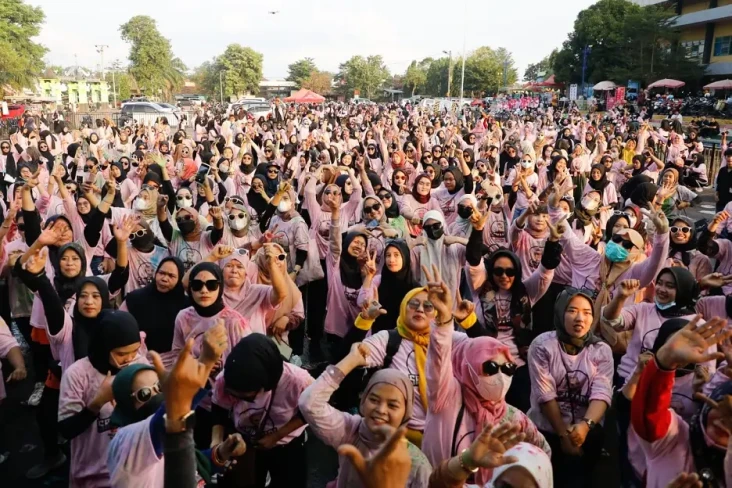 Ribuan Srikandi Lampung...