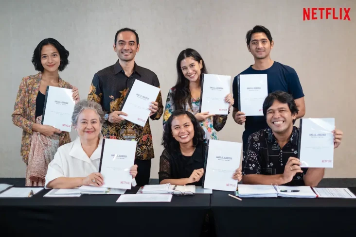 Daftar Pemain dan Deskripsi...