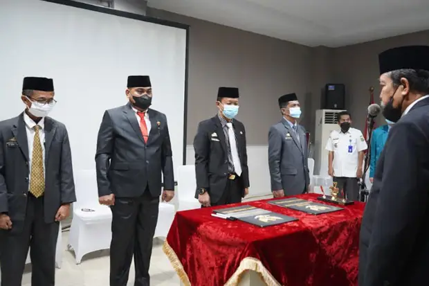 Lantik Empat Pejabat...