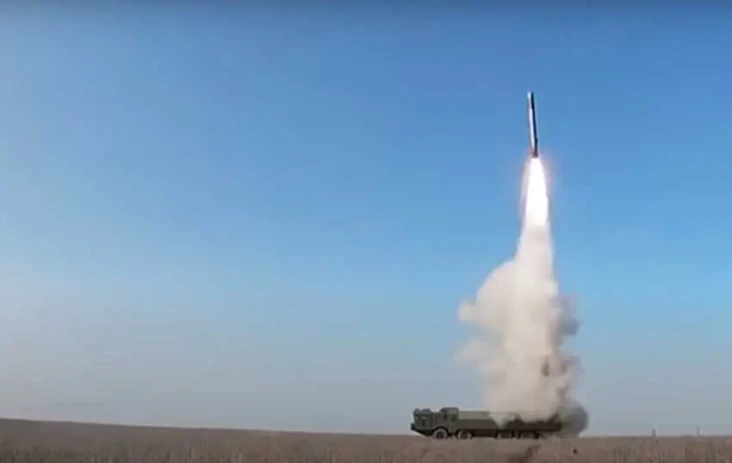 Rusia Kembangkan Rudal...