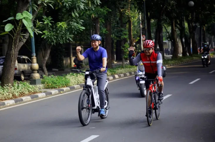 Momen Gowes Bareng Sekjen...