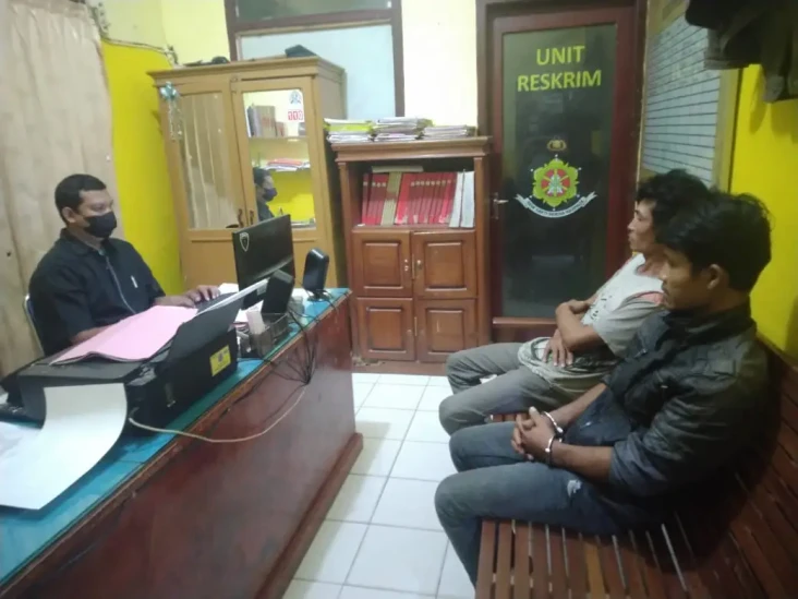 2 Bersaudara Diringkus...