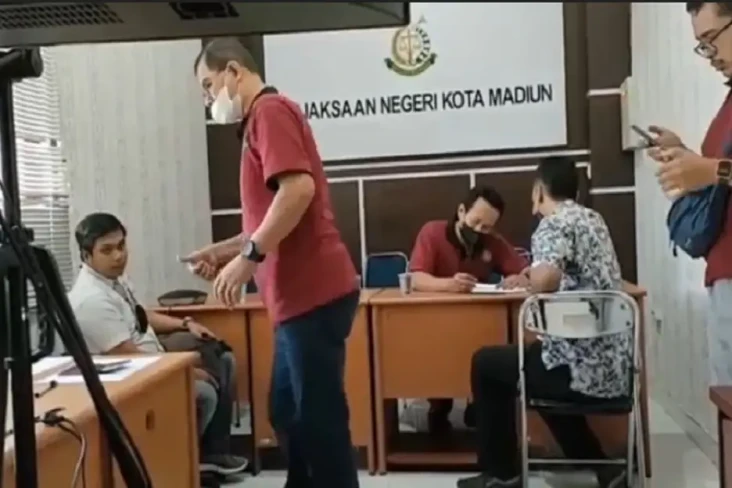 Kredit Fiktif Rugikan...