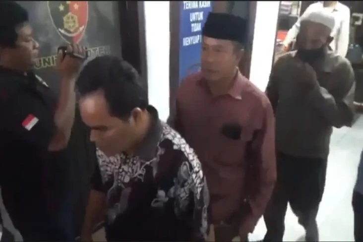 Bancaan Dana Desa, Kades...
