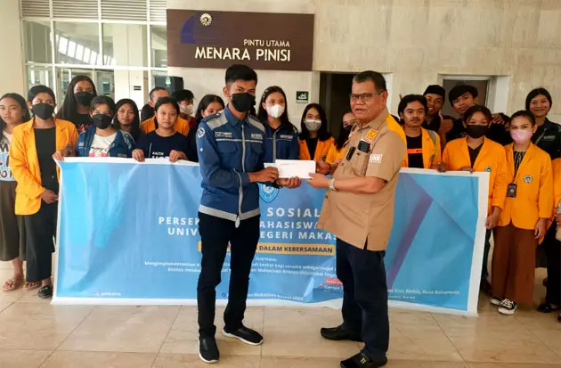 Rektor Lepas 70 Anggota...