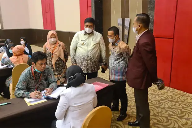 1.360 Nakes Ikut Uji...