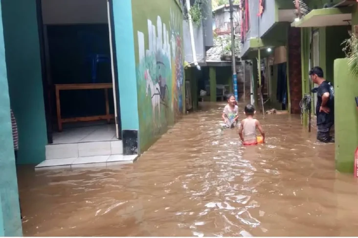 Banjir di Kampung Melayu...