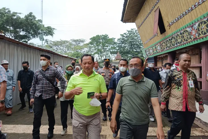Pratikno dan Tito Karnavian...