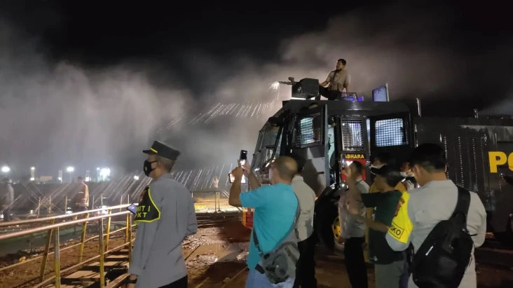 KMP Nusa Penida Terbakar,...