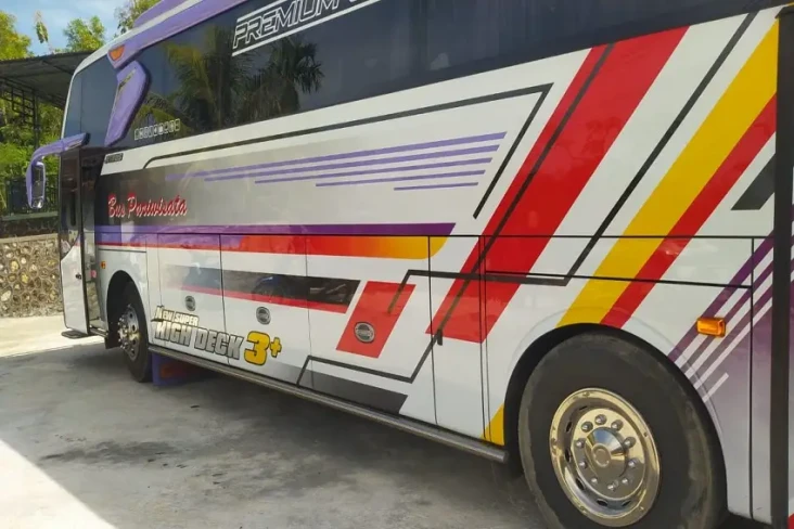 Naik Motor Keluar dari...