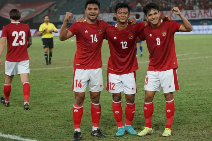 Indonesia Bersaing dengan...