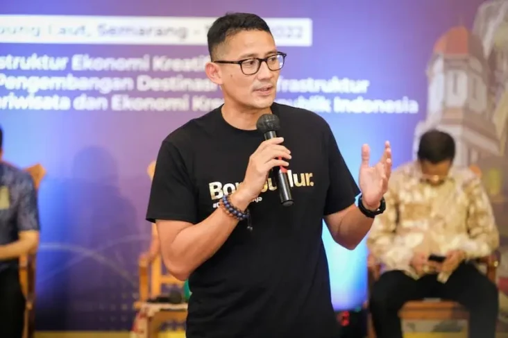 Sambangi Kota Lama Semarang,...