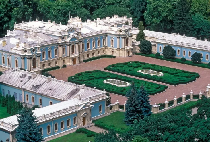 Kemewahan Istana Mariyinsky,...