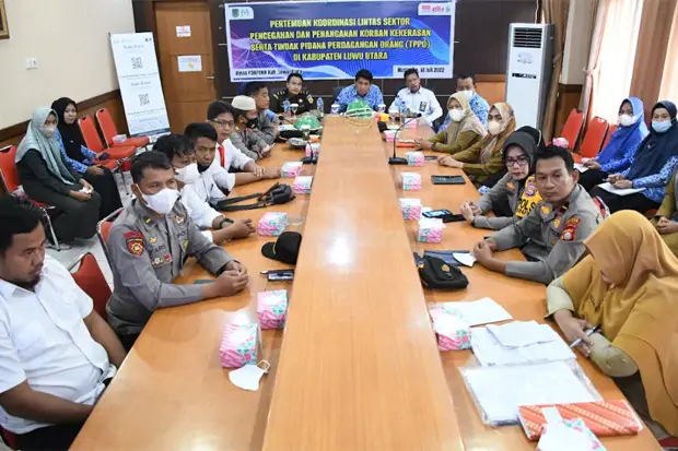 Bupati Lutra Dorong...