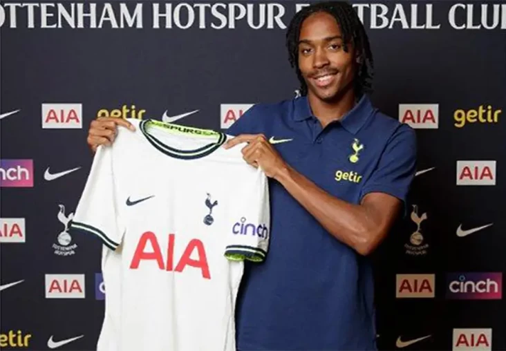 Resmi, Tottenham Hotspur...