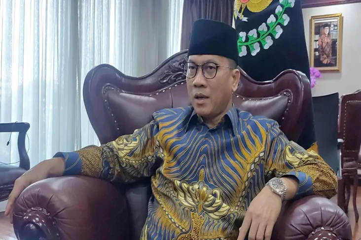 Zulhas Dilaporkan ke...