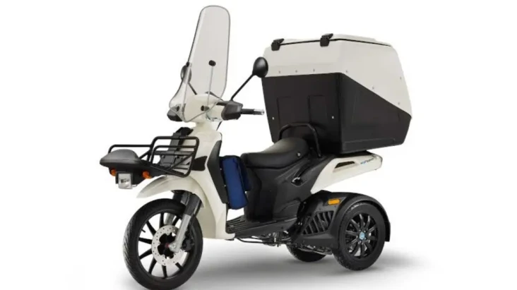 Piaggio Luncurkan Skutik...