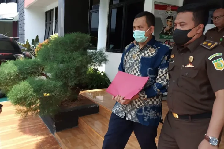 Berantas Mafia Tanah,...