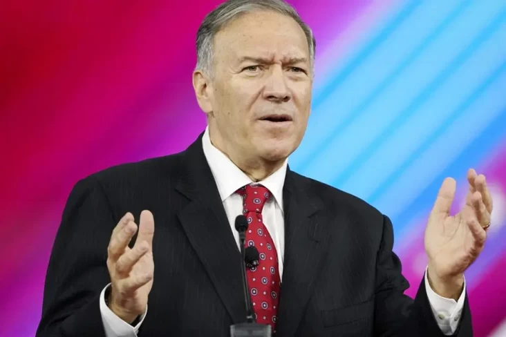 Profil Mike Pompeo,...