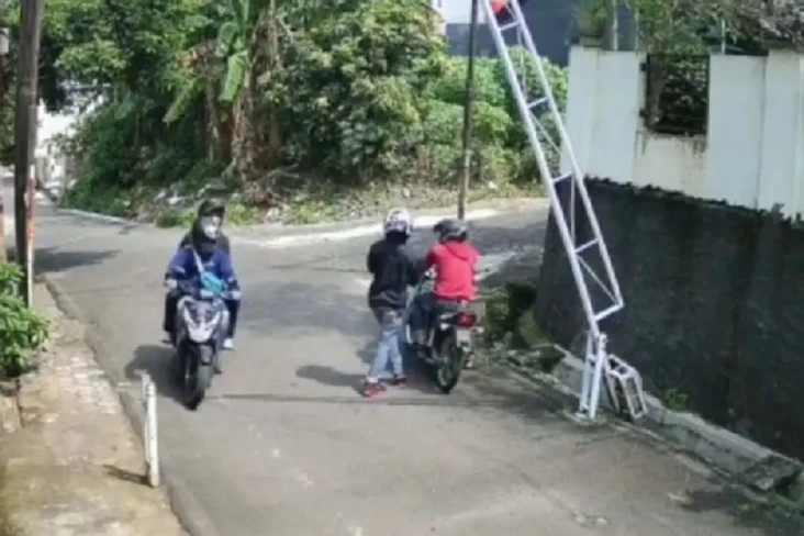 Istri Diberondong Tembakan...