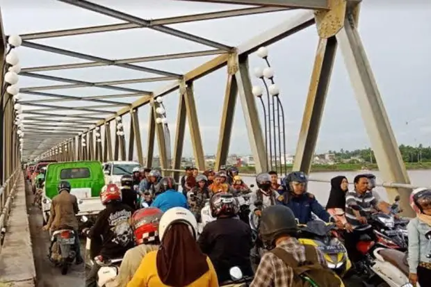 Jembatan Barombong Kewenangan...