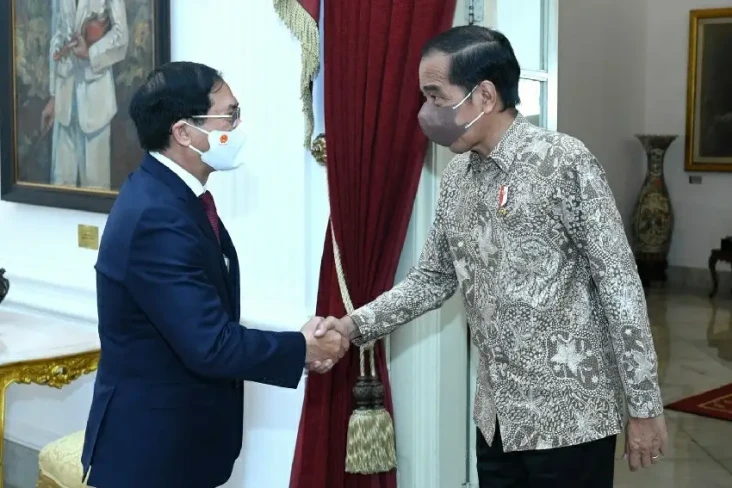 Di Hadapan Menlu Vietnam,...