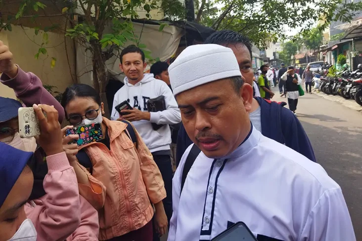 Bebas Bersyarat, Habib...