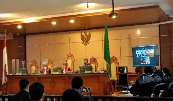 Sidang Eksepsi Ade Yasin...