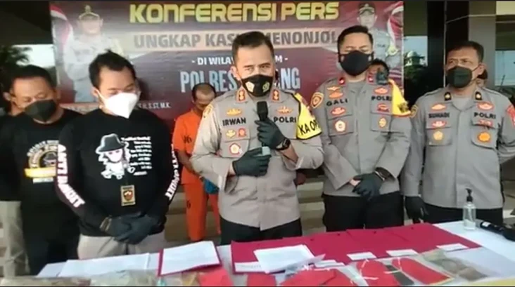 Gegara Daun Cengkeh...
