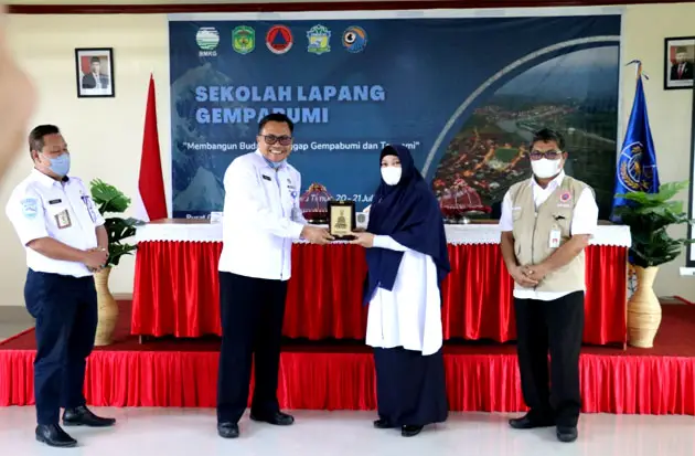 Tingkatkan Pemahaman...