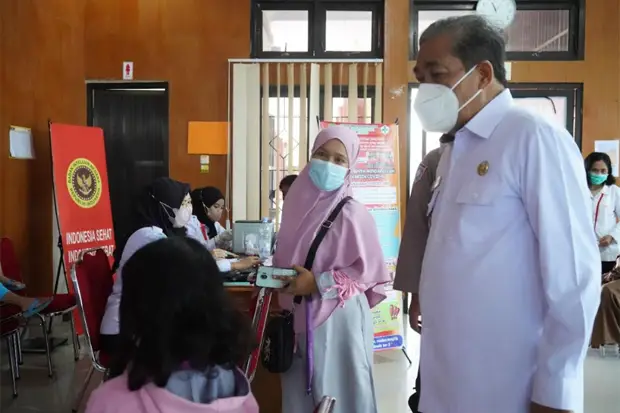 393 Orang Ikut Vaksinasi...