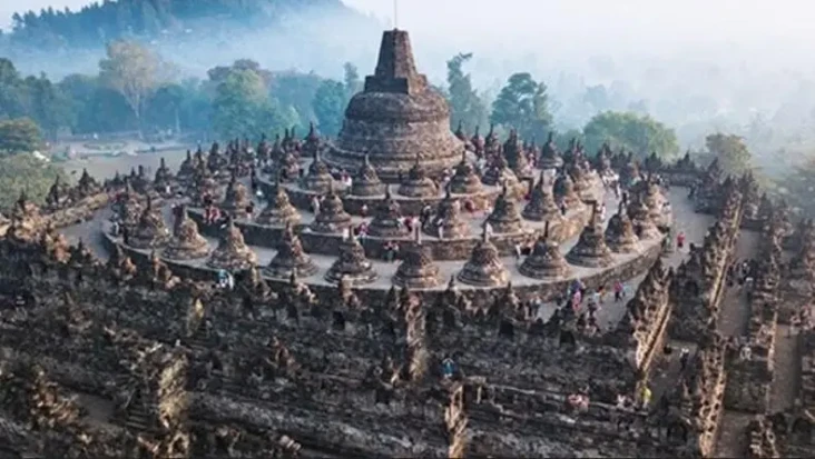 Candi Borobudur Tidak...