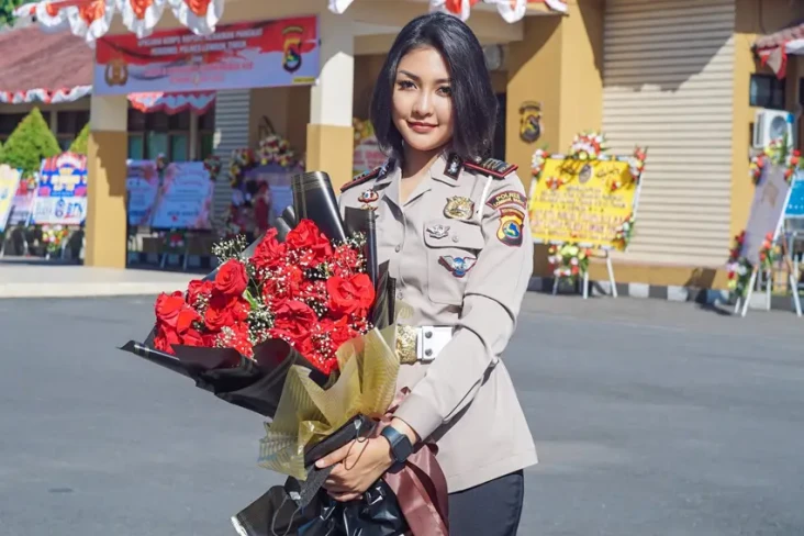 Polwan Cantik AKP Rita...