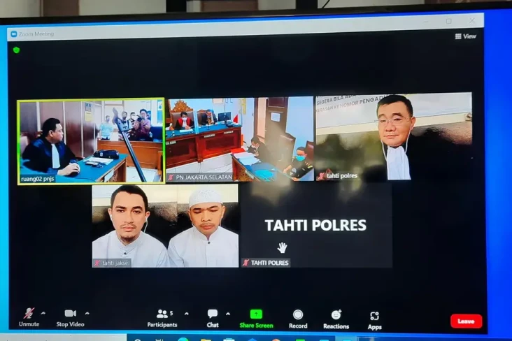 Dalam Sidang Lanjutan,...