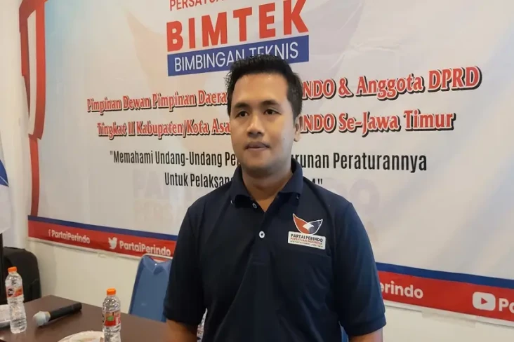 Belasan Anggota DPRD...